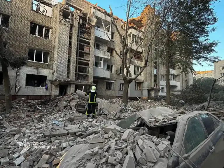 Россия атаковала ракетами Киев, Львов и Кривой Рог — есть погибшие, в том числе дети