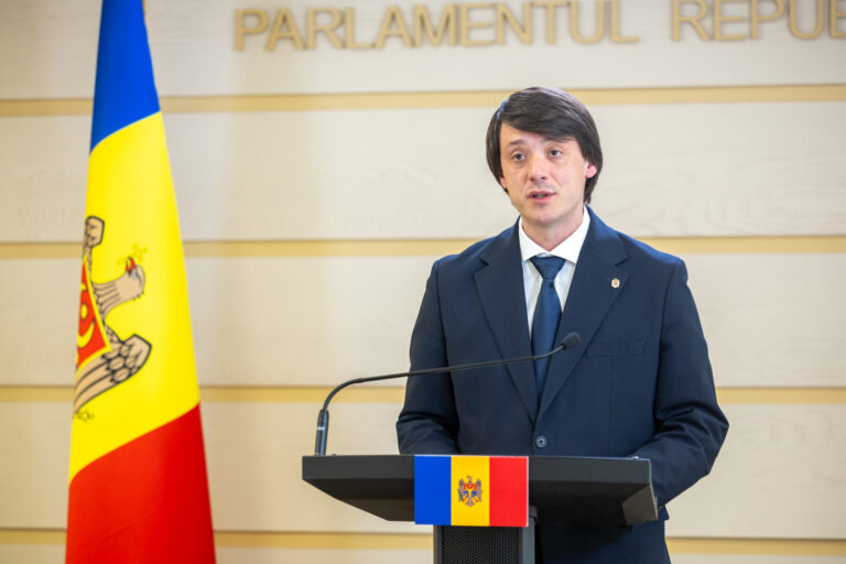 Депутат Александр Вершинин