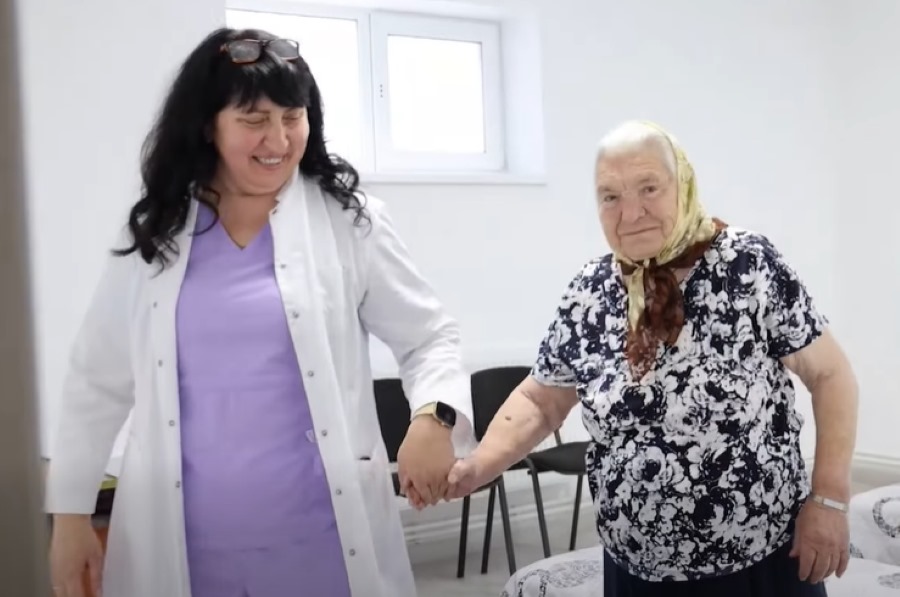 Анжела Хортоломей 17 лет работала в Италии, а затем решила вернуться домой и открыть в Комрате кабинет физиотерапии