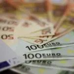 Лимит валютных операций без разрешения Нацбанка увеличат до 250 тысяч евро