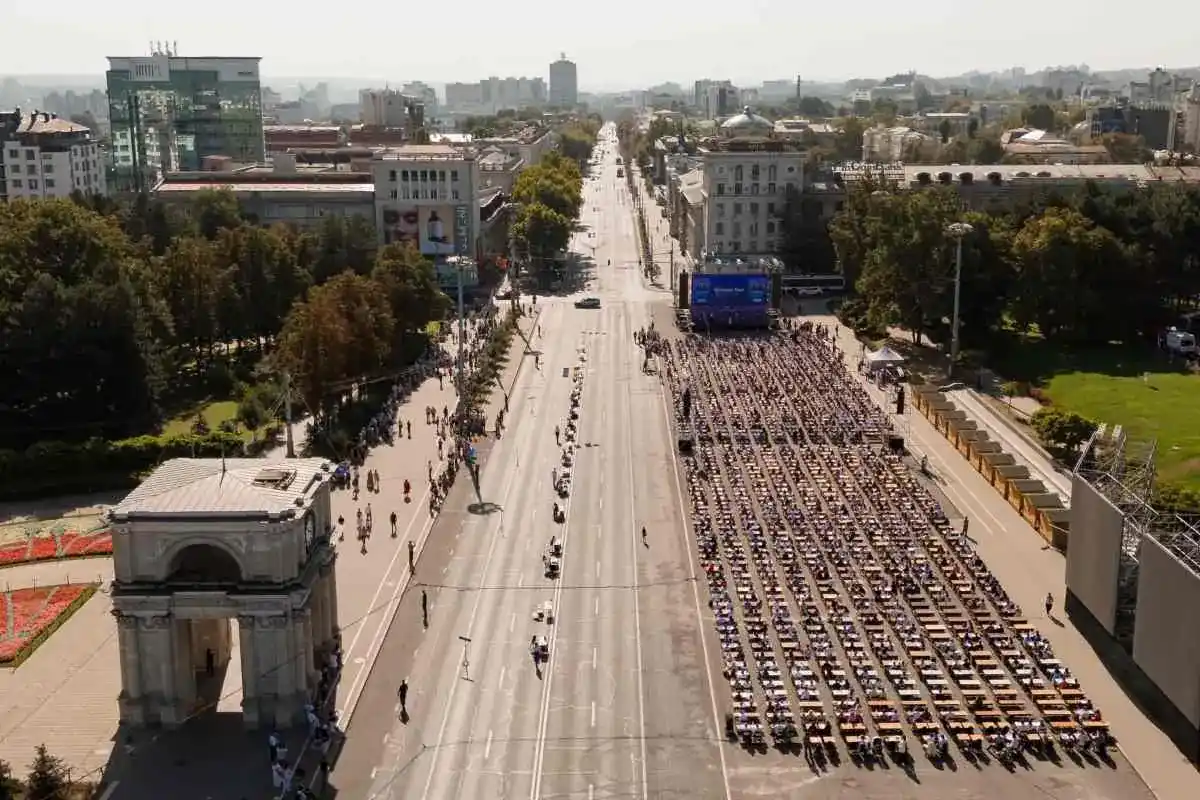 Кишинев: какие улицы перекроют 30–31 августа на время диктанта и концерта