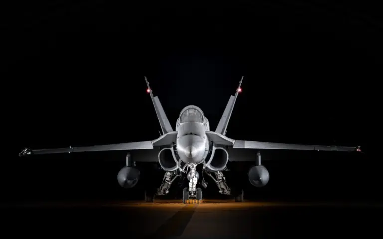 Испанский F-18 из контингента НАТО, размещенного в Румынии.