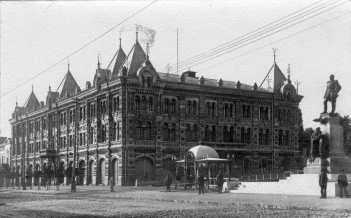 Епархиальный дом (Серафимовский дом) до войны – одно из красивейших зданий Кишинёва