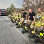 (ФОТО) Молдавские пожарные пять часов боролись с огнём в Салониках
