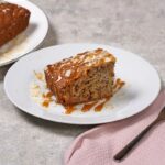 Что приготовить на Ореховый Спас: простой пирог с грецкими орехами и медом