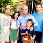 Додон пожаловался, что при въезде в Молдову задержали невесту его сына