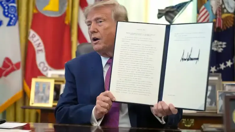 Трамп переименовал озеро Онтарио в «озеро Америка»: реакция Канады