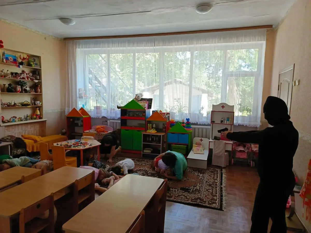 в России в детсадах и школах проходят антитеррористические учения