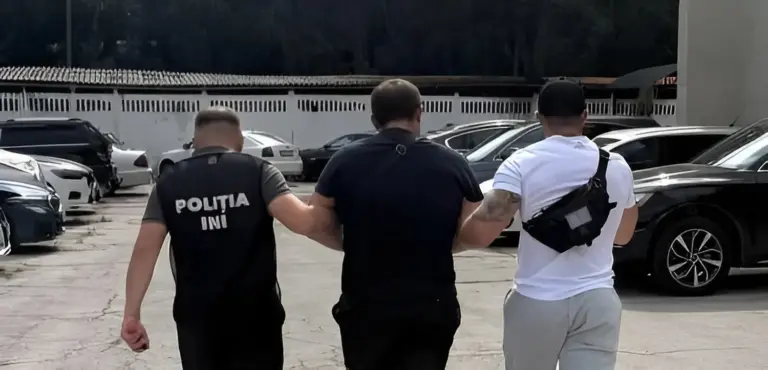 (ВИДЕО) В Каушанах задержали вербовщика курьеров для телефонных мошенников