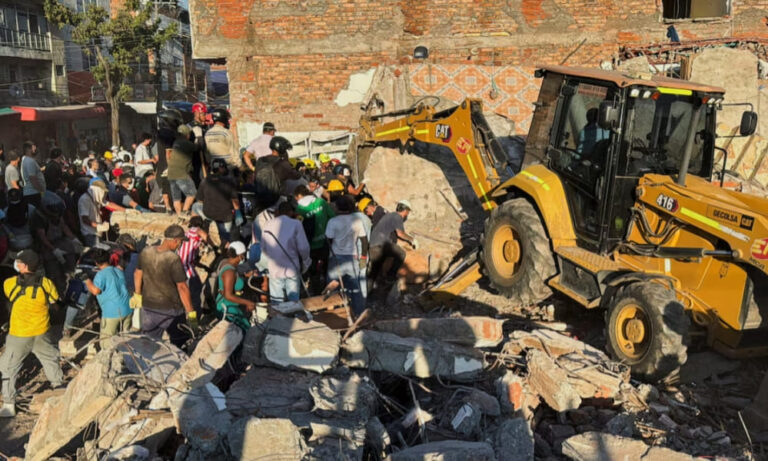 В Колумбии произошло мощное землетрясение магнитудой 7,4 — погибло более 160 человек