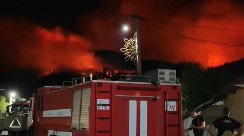 Пожар и взрывы на складах EMCO в Болгарии: что известно