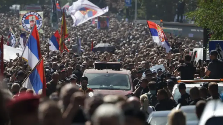 «Прославление геноцида — это позор»: военного преступника Ратко Младича похоронили в Белграде с воинскими почестями