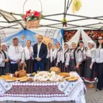 (ФОТО) «Хору не станцуешь в одиночку»: Тофан в Тараклии — о культурном богатстве Молдовы
