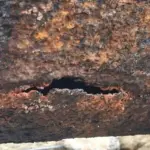 (ФОТО) Битва за ржавую трубу в Кишинёве: Ион Чебан вновь атакует Termoelectrica из-за ремонта теплосети 