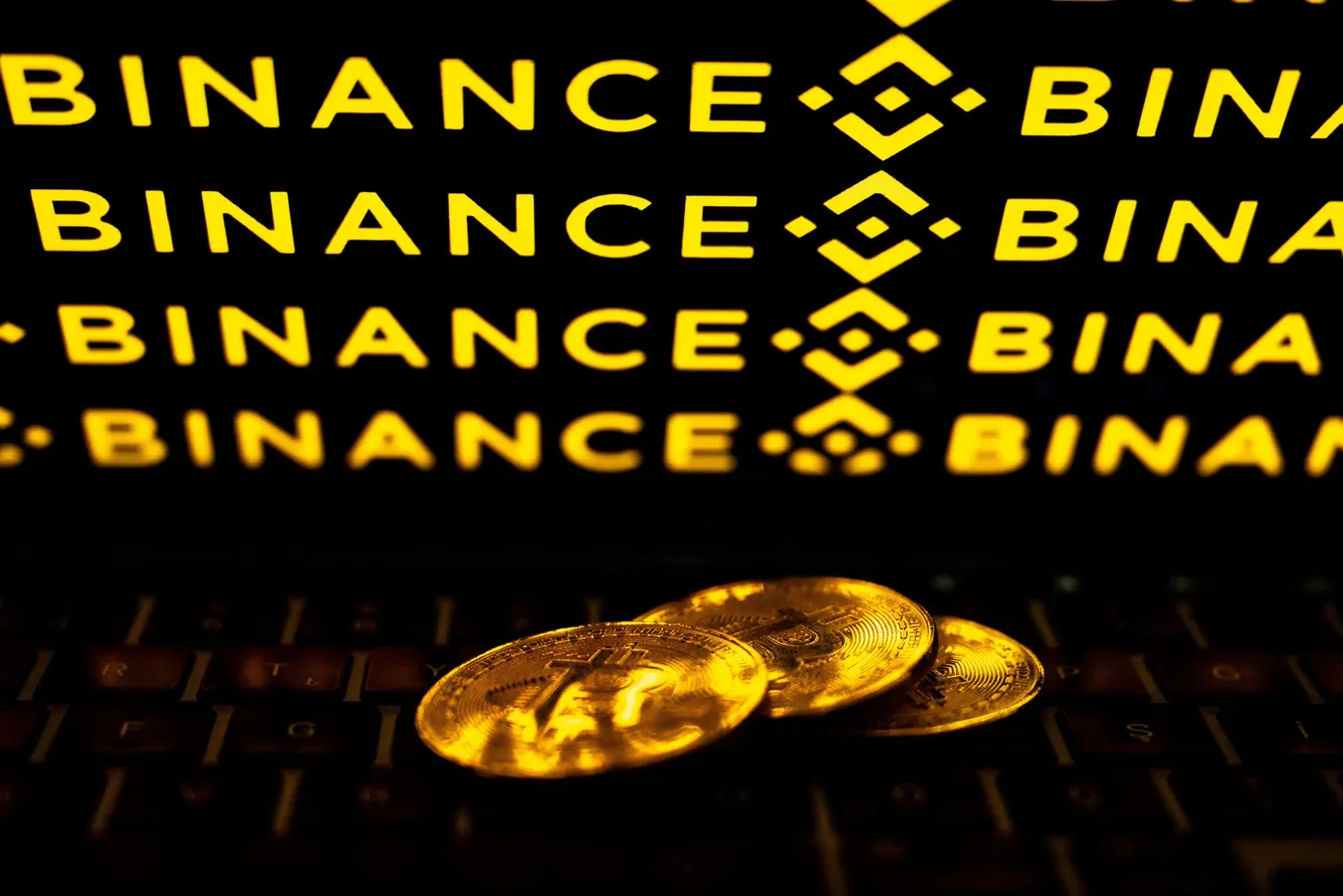 Хакеры взломали криптобиржу Binance и похитили $6,3 млрд