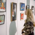 «От винограда к вину, от земли к пище»: в Кишинёве приглашают на выставку искусств