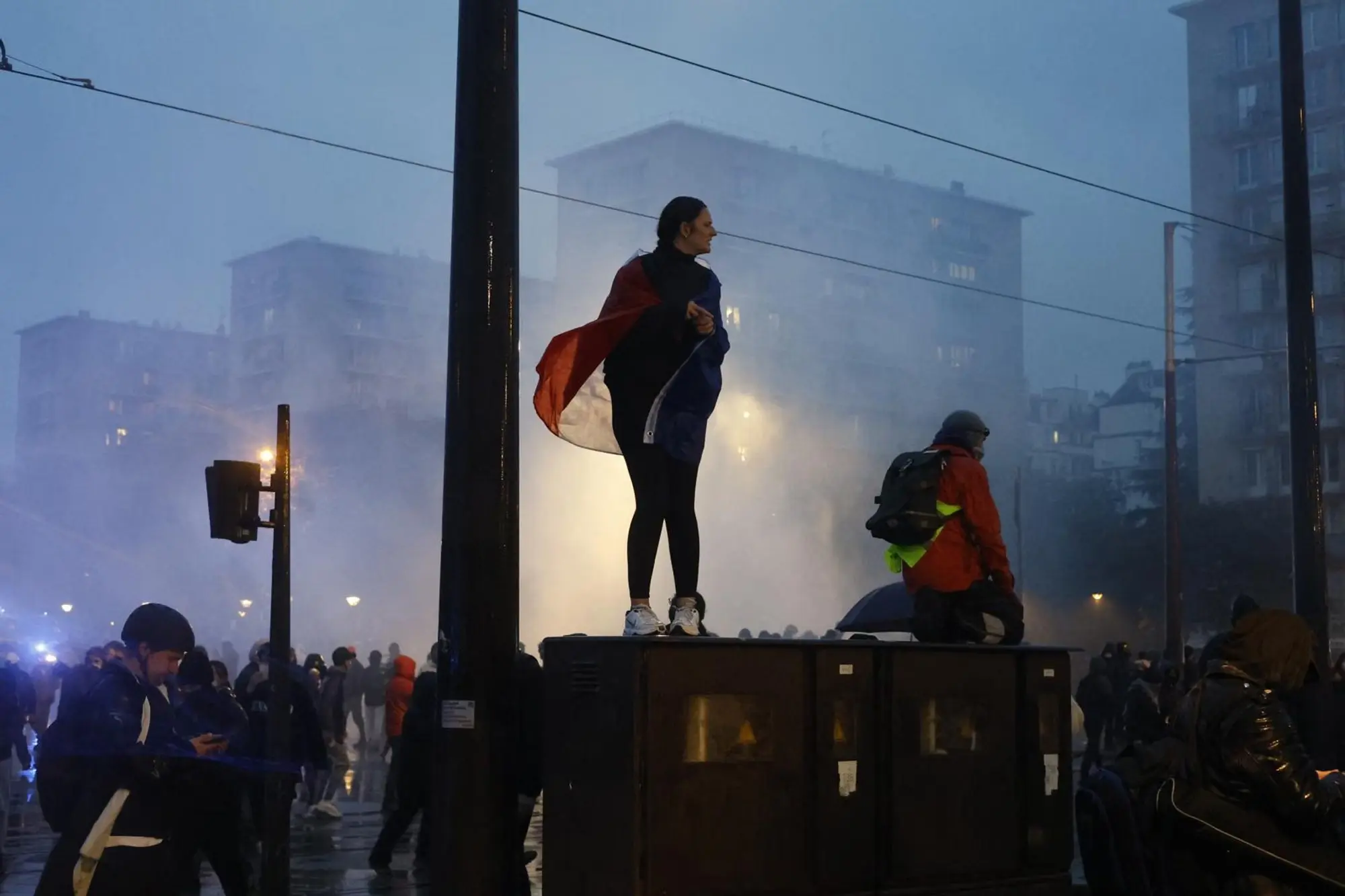 Протесты во Франции: полиция задержала около тысячи человек
