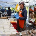 В Молдове хотят упростить правила для производителей еды и продуктов на дому и небольших заведений общепита