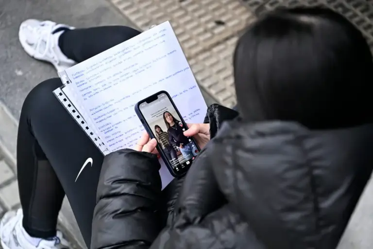 Турция запретит соцсети детям до 15 лет с 1 ноября