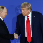 Трамп ввёл «адские» санкции против России — и тут же приостановил их