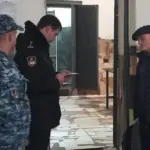 (ВИДЕО) Киллера Радулова экстрадировали из Турции — он вернулся в тюрьму на пожизненный срок 