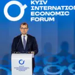 Логистика, оборона и газ: Тофан в Киеве подписал оборонное соглашение, выступил на форуме и обсудил закупки газа