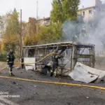 (ФОТО) Россия ударила по пассажирским автобусам в Краматорске — погибли 30 человек