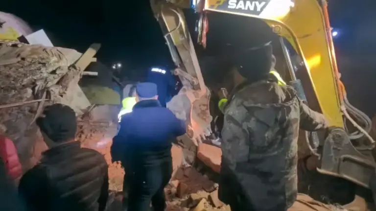 В Тибете произошло сильное землетрясение